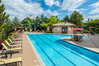 Creekside at Highlands Ranch in Highlands Ranch, CO - Foto de edificio - Building Photo