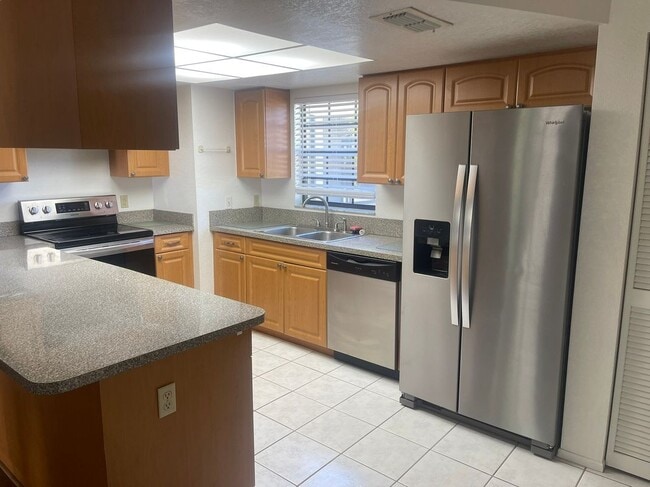 276 Vilna St in Port Charlotte, FL - Foto de edificio - Building Photo