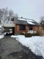 2056 N Sherman St in York, PA - Building Photo