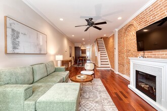 1308 S Charles St in Baltimore, MD - Building Photo - Building Photo