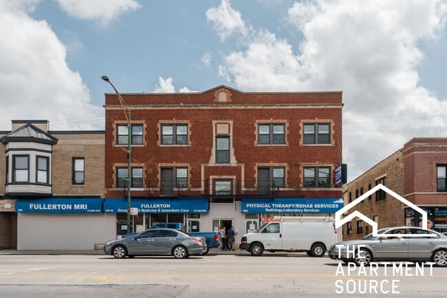 3407 W Fullerton Ave, Unit 2C