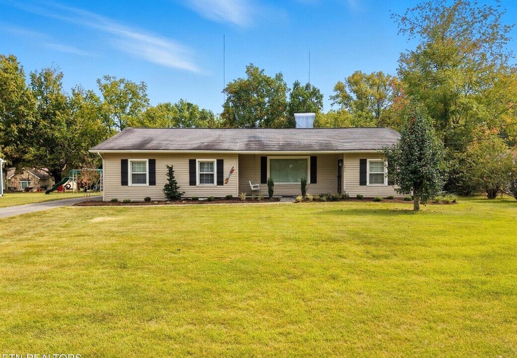 1210 Adair Dr in Knoxville, TN - Building Photo