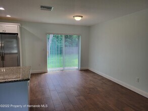 1182 Hallcrest Ave in Spring Hill, FL - Building Photo - Building Photo