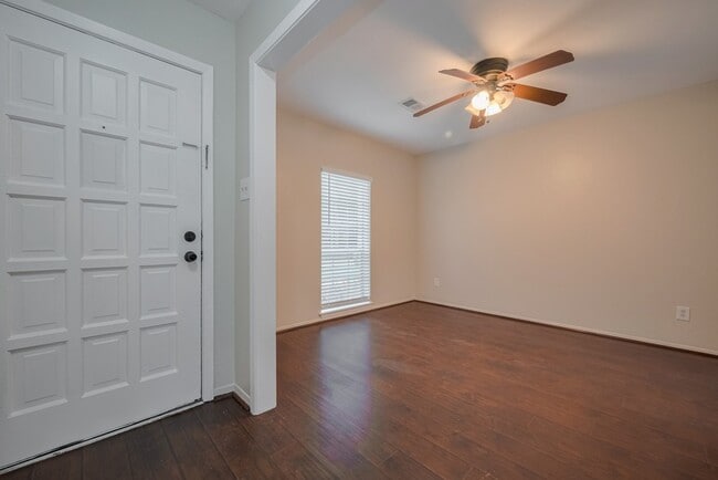 8119 La Roche Ln in Houston, TX - Building Photo - Building Photo