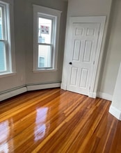 44 Temple St, Unit 1 in Somerville, MA - Building Photo - Building Photo