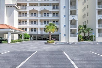 17717 Gulf Blvd in Redington Shores, FL - Foto de edificio - Building Photo