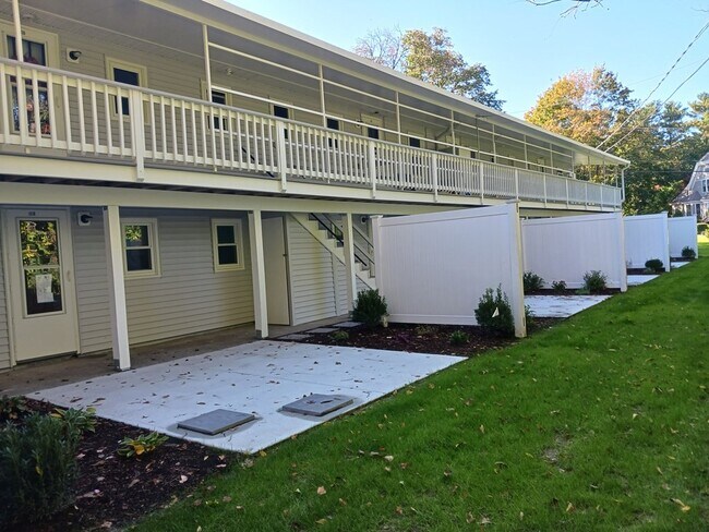 103 Oak St-Unit -C in Middleboro, MA - Building Photo - Building Photo