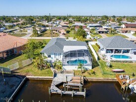 908 SE 35th Terrace in Cape Coral, FL - Building Photo