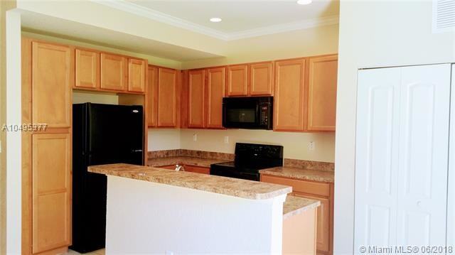 21013 NW 14th Pl-Unit -443 in Miami Gardens, FL - Building Photo - Building Photo