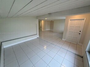 7410 Granada Blvd in Miramar, FL - Building Photo - Building Photo