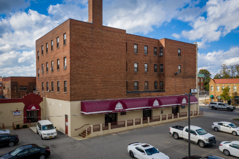 723 Ridge Rd in Lackawanna, NY - Building Photo