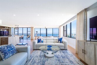 770 S Palm Ave in Sarasota, FL - Building Photo - Building Photo