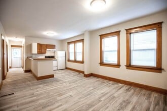 724 Laramie St in Manhattan, KS - Building Photo - Building Photo