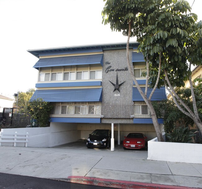 1926 Vista Del Mar St in Los Angeles, CA - Building Photo - Building Photo