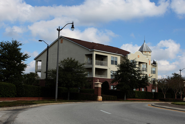 Kendall Lake Apartments photo'