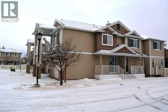 168 Royal Birch Mt NW in Calgary, AB - Building Photo - Building Photo