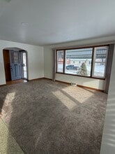 3225 S 40th St in Milwaukee, WI - Building Photo - Building Photo