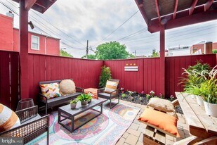 834 Lamont St NW, Unit Unit A in Washington, DC - Building Photo