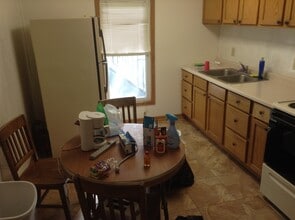 906 Vine St, Unit 906 in La crosse, WI - Building Photo - Building Photo