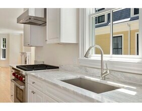 62 Reed St in Cambridge, MA - Building Photo - Building Photo