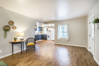 1324 W Sioux St in Sioux Falls, SD - Foto de edificio - Building Photo