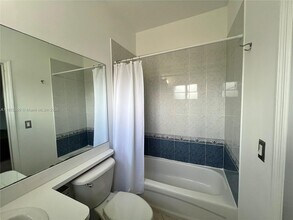 2734 Bird Ave in Miami, FL - Building Photo - Building Photo