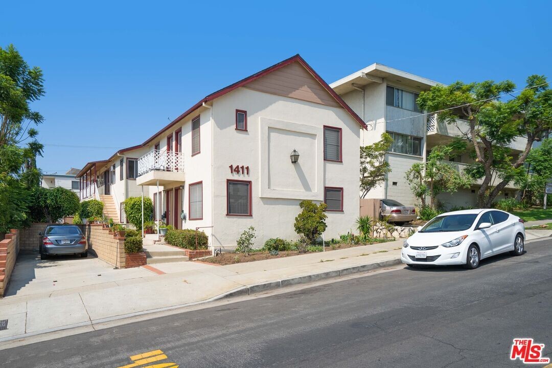 Federal Apartments in Los Angeles, CA - Building Photo