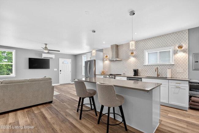 property at 1537 W Market St