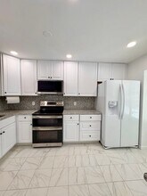 18250 Paladin Dr in Olney, MD - Building Photo - Building Photo