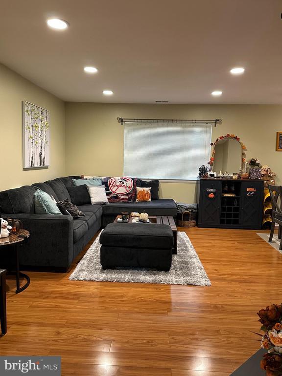 201B Kelly Cove in Mount Laurel, NJ - Building Photo - Building Photo