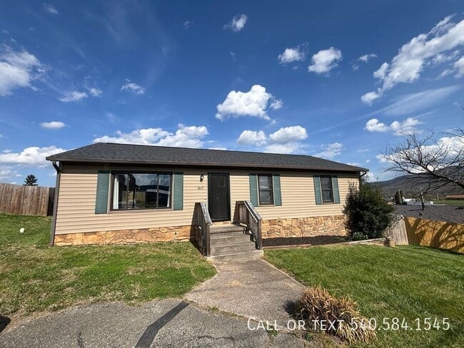 3615 Ellen Dr in Salem, VA - Building Photo - Building Photo