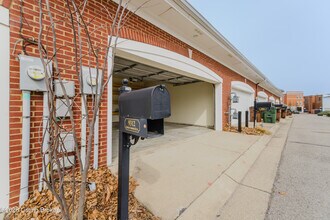 9312 Norton Commons Blvd in Prospect, KY - Building Photo - Building Photo