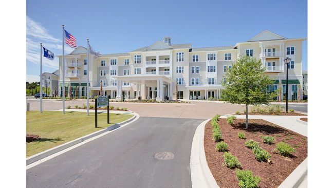 The Grove at Coastal Grand 55+ Active Adult Apartment Homes in Myrtle Beach, SC - Foto de edificio - Building Photo