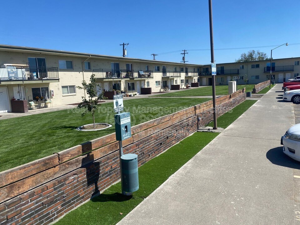 1817 Cartmell St in Pasco, WA - Building Photo