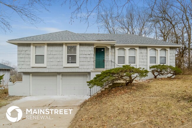 property at 8500 E 103rd Terrace