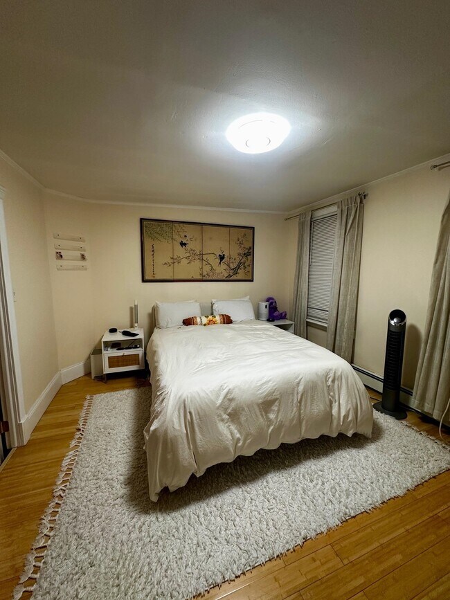 411 2nd St in Jersey City, NJ - Building Photo - Building Photo