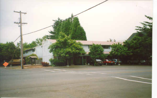 Willamette Manor Townhouse in West Linn, OR - Foto de edificio