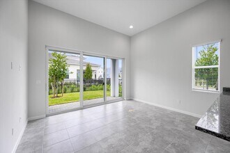5120 Willow Crk Dr in Westlake, FL - Building Photo - Building Photo
