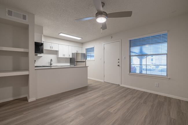 The Preserve Central Park in Austin, TX - Foto de edificio - Interior Photo