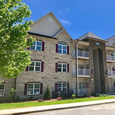 Landon Creek Apartments in Greensboro, NC - Foto de edificio