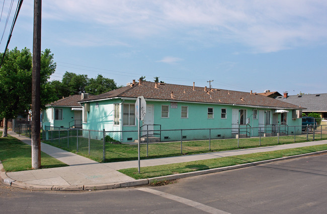 2984 E Nevada Ave in Fresno, CA - Foto de edificio - Building Photo