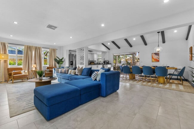 13413 Coronado Dr