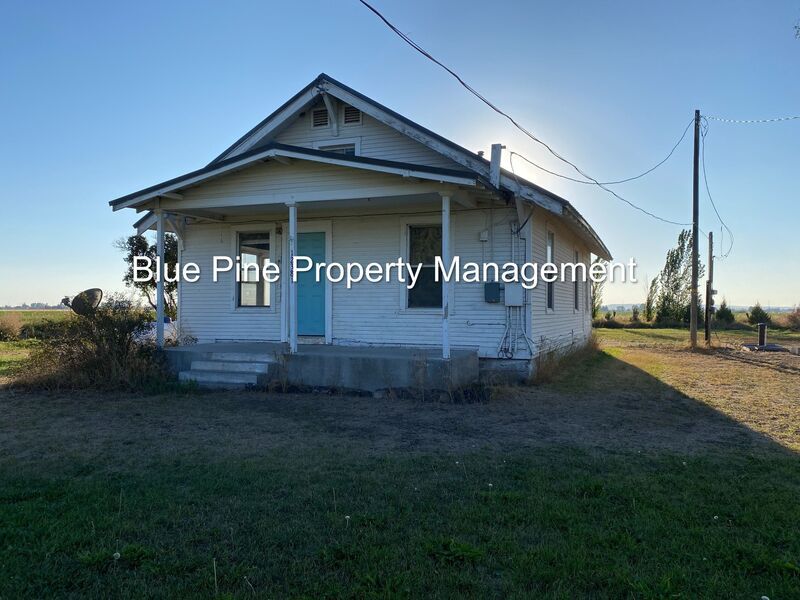 12381 N 15th E in Idaho Falls, ID - Building Photo