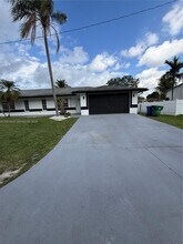 1711 SW 100th Ave in Miramar, FL - Building Photo - Building Photo