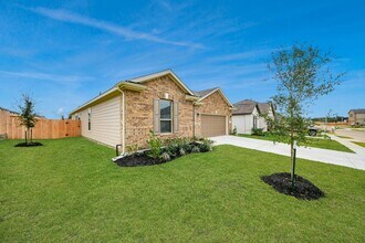 18211 Hidden Dahlia Dr in Tomball, TX - Building Photo - Building Photo