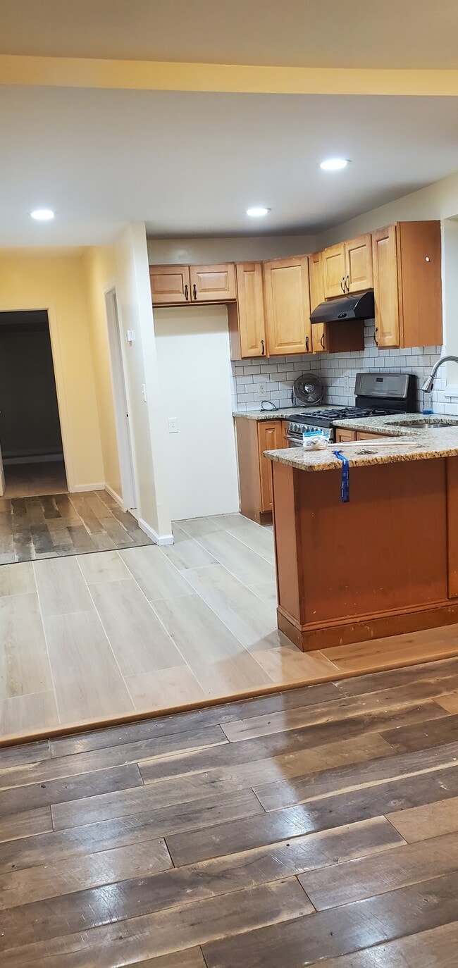 property at 32 Murray Ave