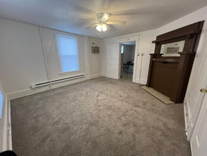 1412 Moorman Ave NW in Roanoke, VA - Foto de edificio - Building Photo