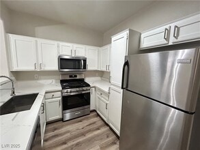 1136 Nevada Sky St in Las Vegas, NV - Building Photo - Building Photo
