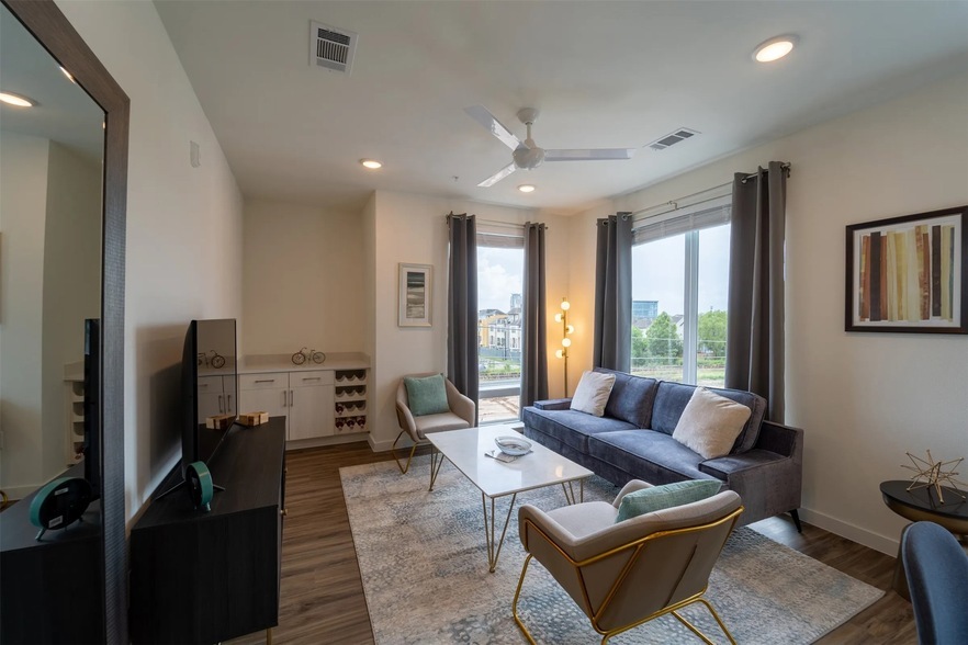 3275 Summer St, Unit 3103 in Houston, TX - Building Photo