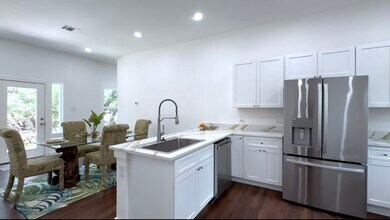 27 Pueblo Trl in Wimberley, TX - Building Photo - Building Photo